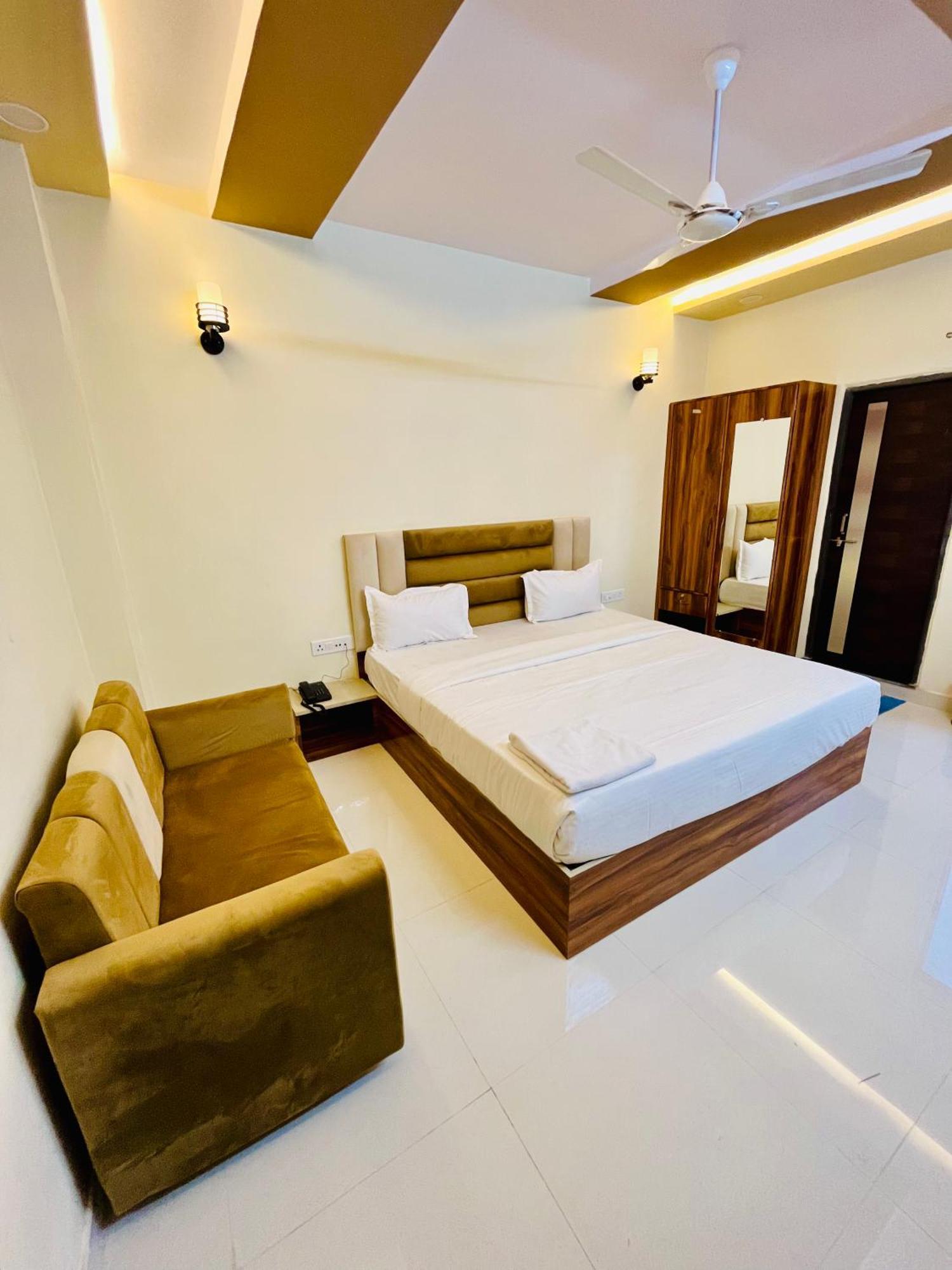 Hotel Rahat Jhalawar Esterno foto