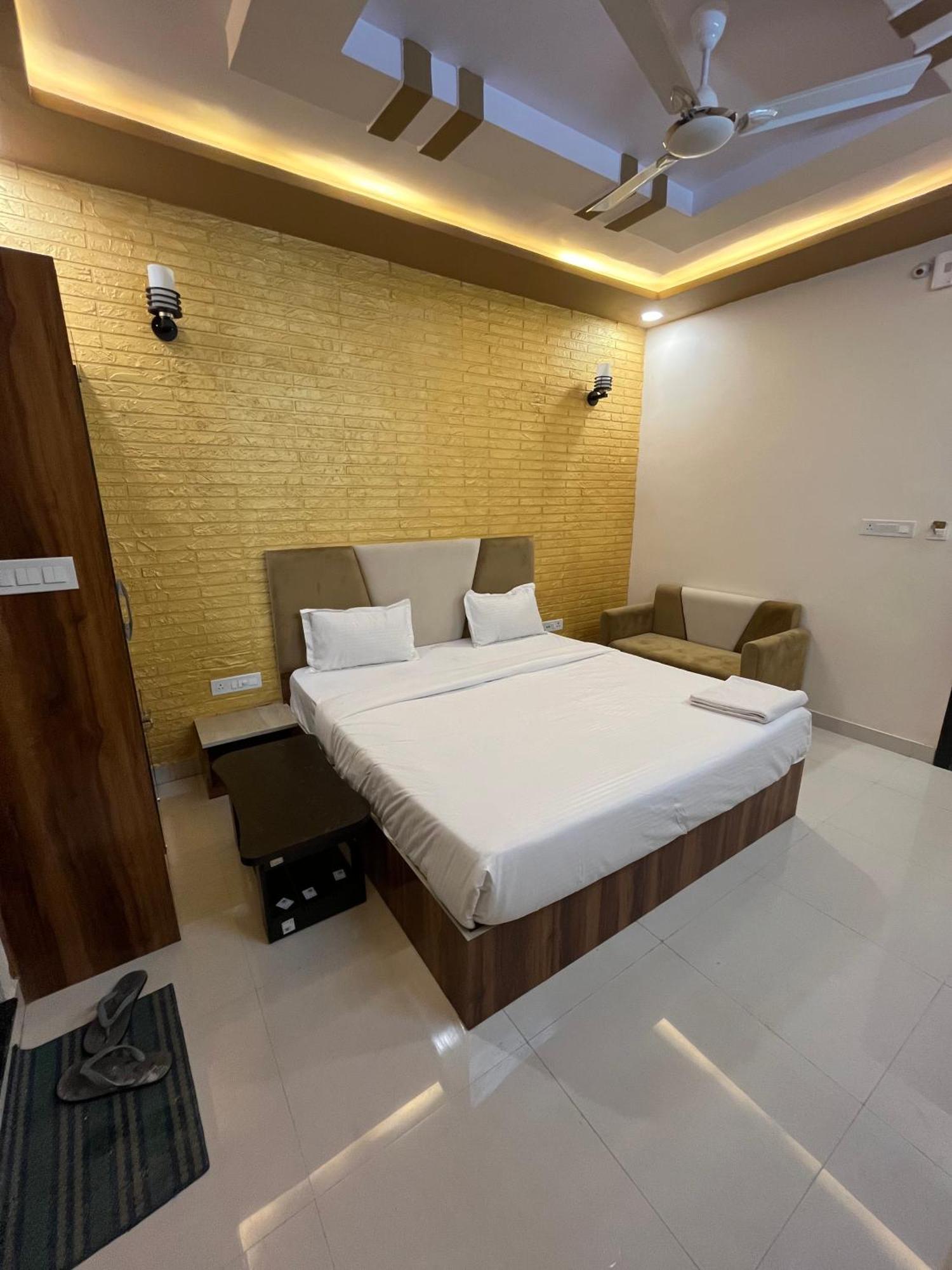 Hotel Rahat Jhalawar Esterno foto